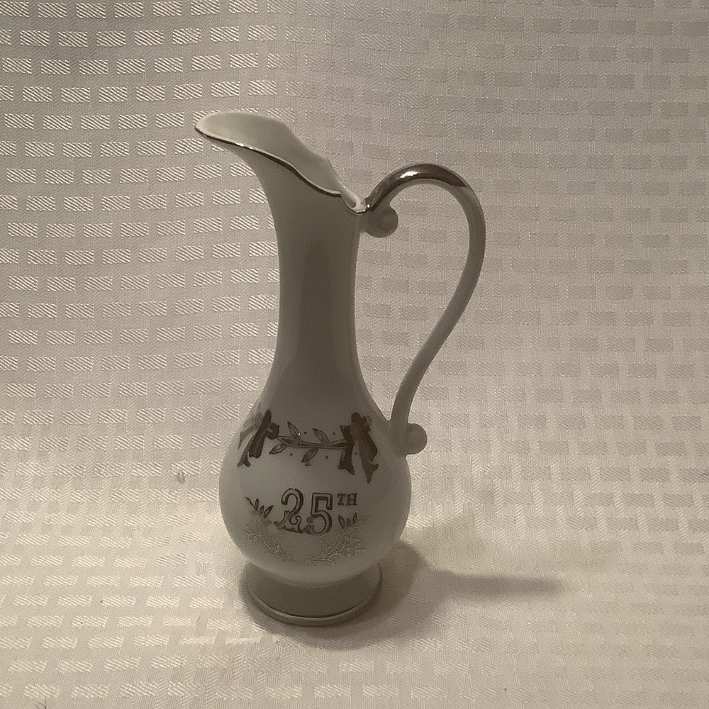 Lefton Hand Painted Cream Vase 25th Anniversary
